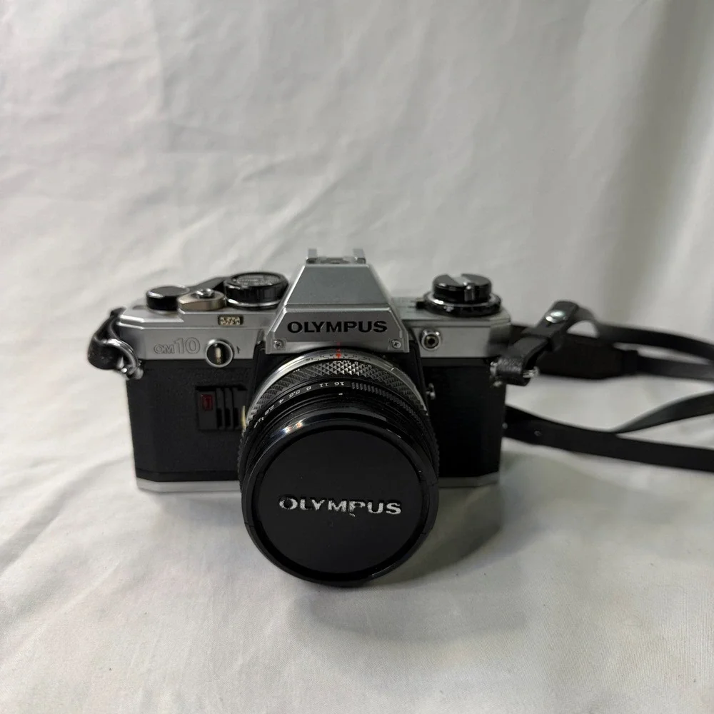 Olympus OM10 35mm Film SLR Camera with Zuiko 50mm f1.8 Lens and Case WORK TESTED